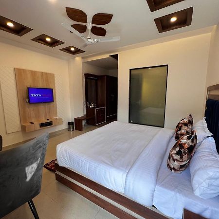 Sarāhan Hotel Himalayan Heritage מראה חיצוני תמונה