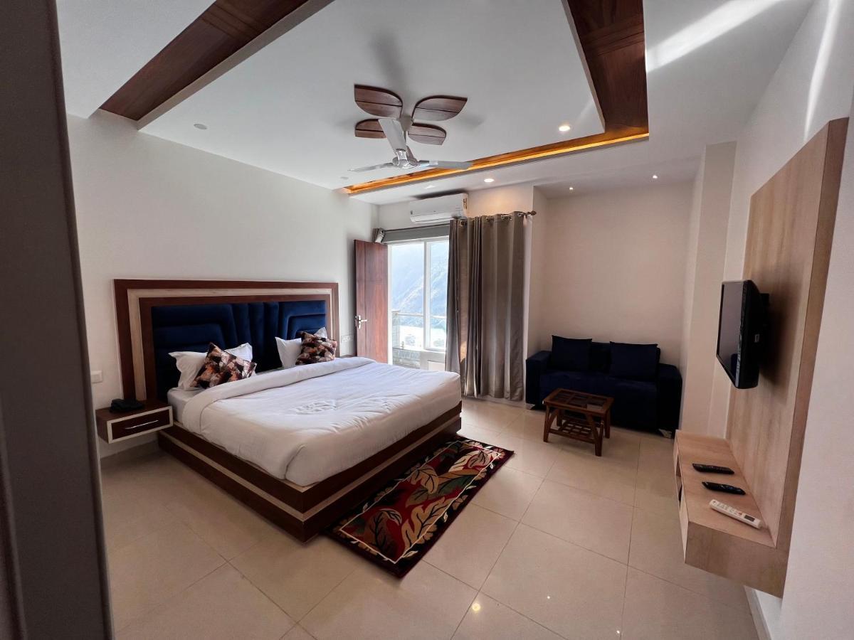 Sarāhan Hotel Himalayan Heritage מראה חיצוני תמונה