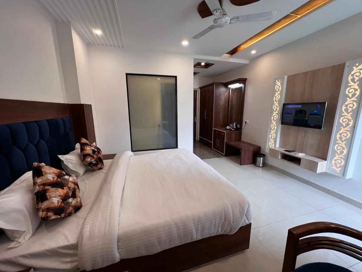Sarāhan Hotel Himalayan Heritage מראה חיצוני תמונה